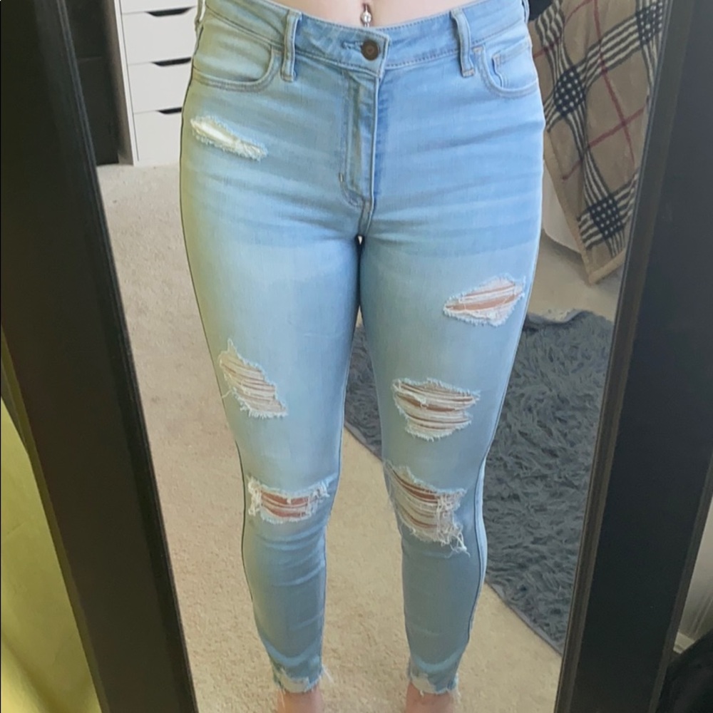 High-rise super skinny ripped Hollister jeans